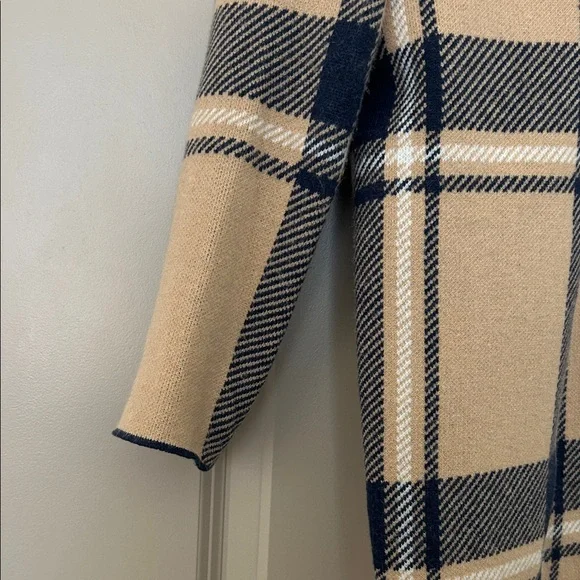 Ann Taylor Beige and Black Plaid Blazer - Picture 12 of 14